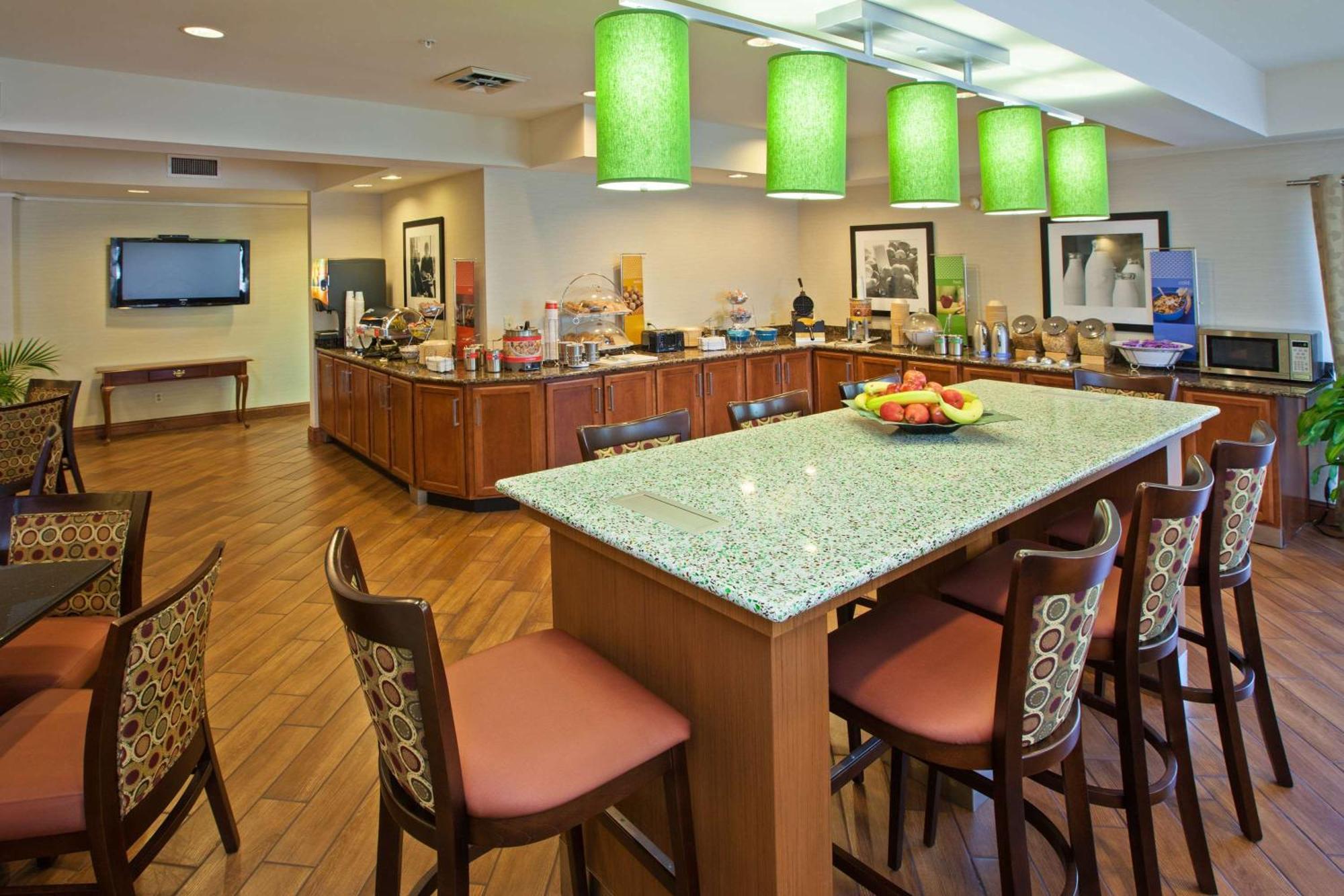 Hampton Inn Hixson Екстериор снимка